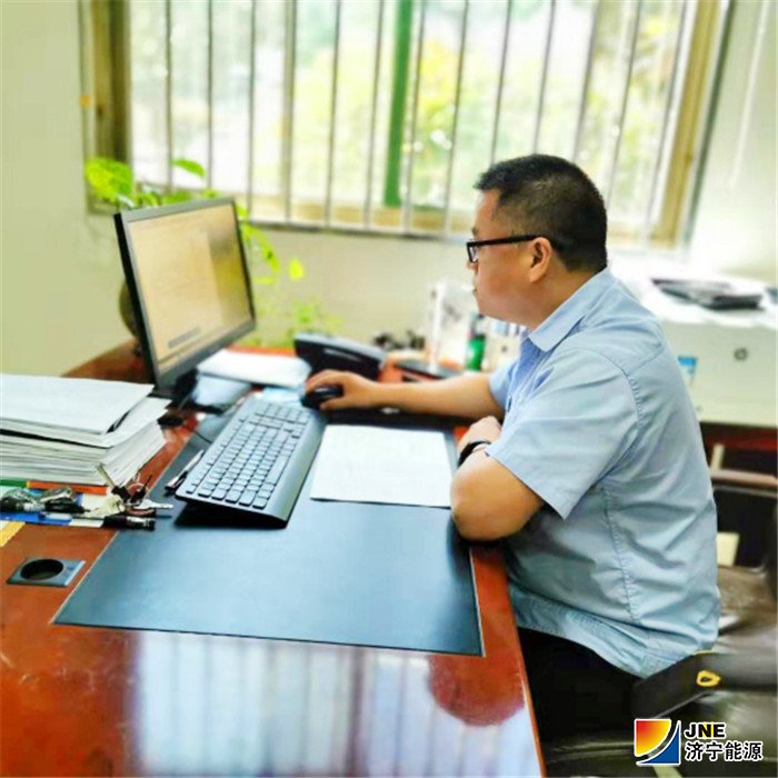 1567386607101555.jpg 2019年8月30日,细“抠”的管家--记运河煤矿财务科长岳宗英(运河煤矿 侯曼曼).jpg