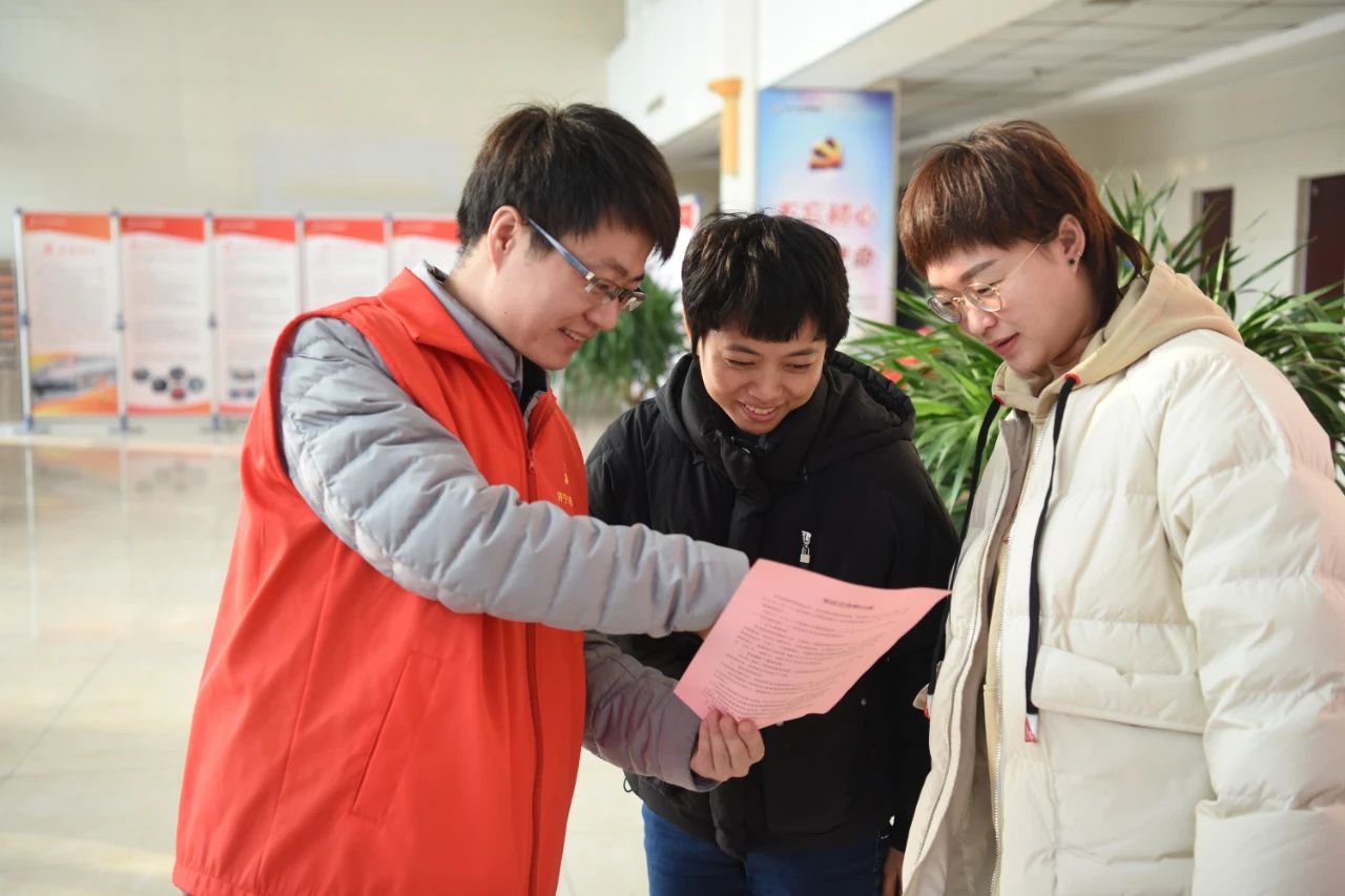 1607563159981527.jpg 金桥煤矿:深入开展“宪法宣传周”系列活动.jpg