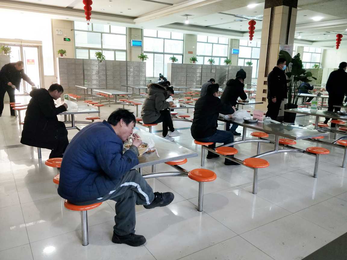 1610242163851366.jpg 2021年1月7日,金桥煤矿疫情防控进入战时状态(王育) (4).jpg