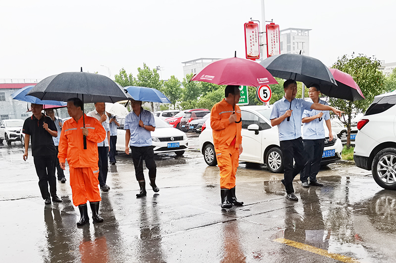 1630897743873563.jpg 2021.9.5金桥煤矿:集团监察二室到金桥煤矿开展地面环保检查工作(赵洪亮摄) (1).jpg