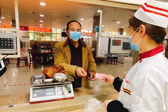 我为职工办实事丨霄云煤矿：免费工作餐让职工笑开颜