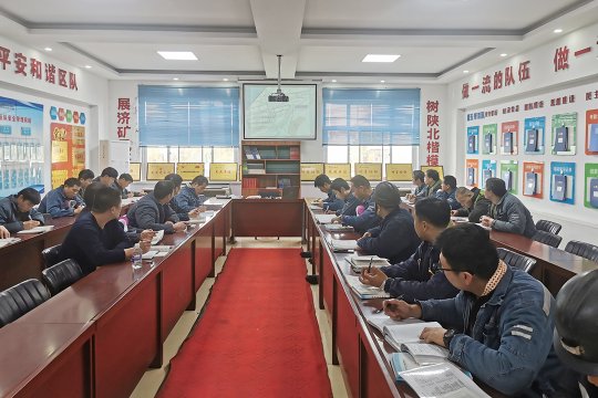 朱家峁煤矿开展“事故案例分析讲解每天一案例”活动