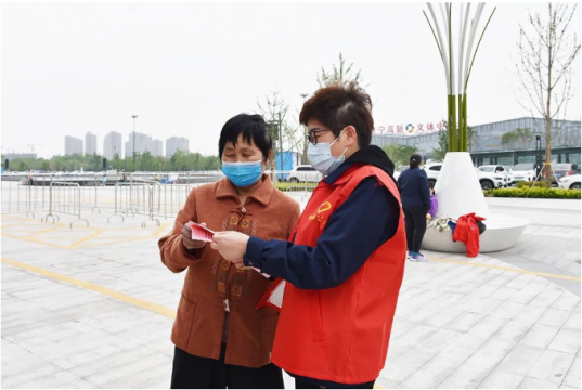 鲲鹏公司丨开展抗疫宣传志愿行活动