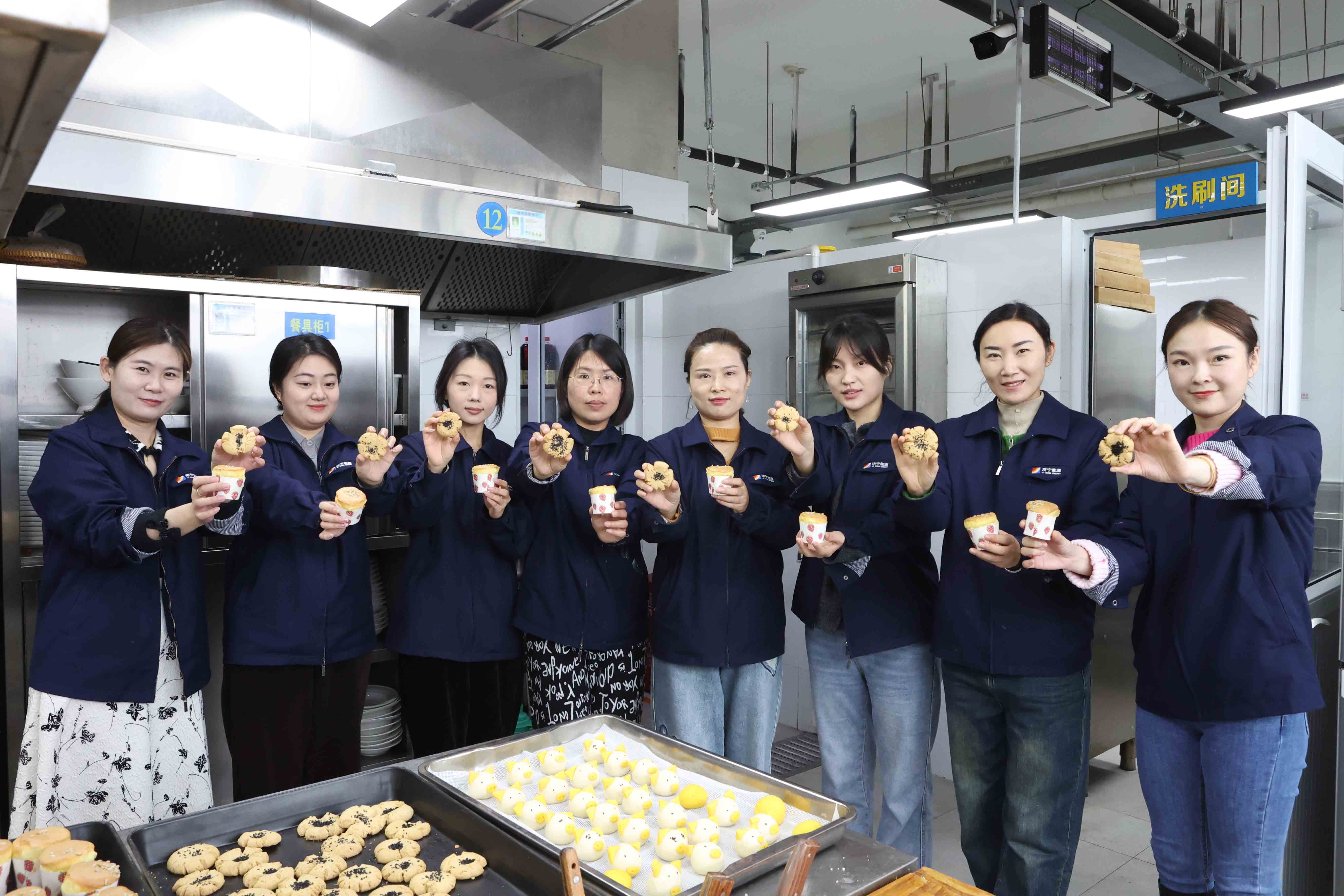 1710227356493574.jpg BE2A2342-1.jpg