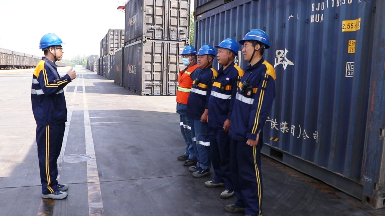 1721784433140154.jpg 84978ff5dbbaa741ebb234d25c24f84d.jpg