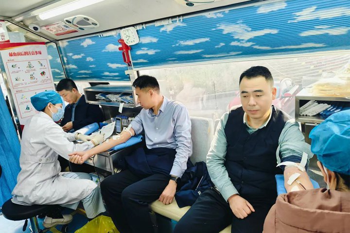 运河煤矿开展“万众红心正能量，无偿献血传爱心”活动