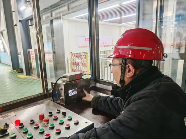 一键“视”通！阳城煤矿防爆可视电话护航副井提升安全