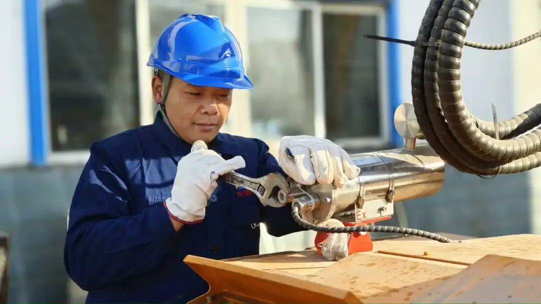 1759888694136948.jpg 02.jpg